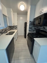 3313 Artesia Blvd in Torrance, CA - Building Photo - Building Photo