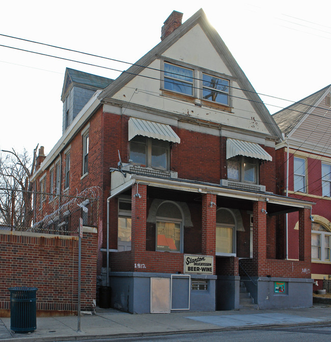 2810-2812 Stanton Ave in Cincinnati, OH - Building Photo - Building Photo