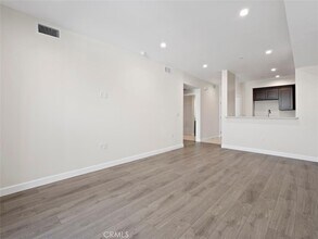 12147 Magnolia Blvd in Los Angeles, CA - Building Photo - Building Photo