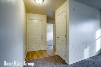 11132 W Brassy Cove Loop in Nampa, ID - Building Photo - Building Photo