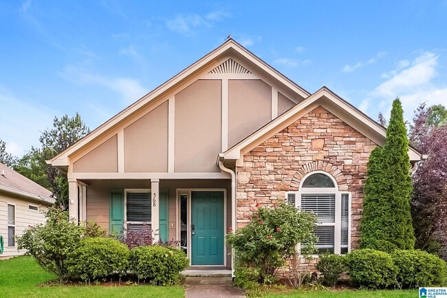 property at 568 Fox Run Cir