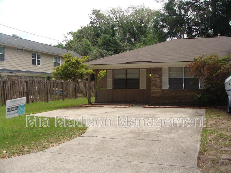 113 Ladonna Dr in Savannah, GA - Building Photo