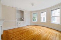 95 Trowbridge St, Unit 1 in Cambridge, MA - Building Photo - Building Photo