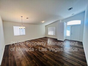 3322 Ocatillo Mesa Way in North Las Vegas, NV - Building Photo - Building Photo