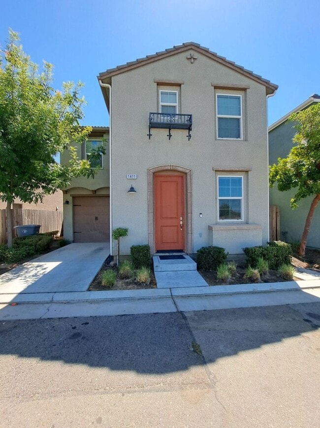1411 Visionary Rd in Clovis, CA - Building Photo - Building Photo