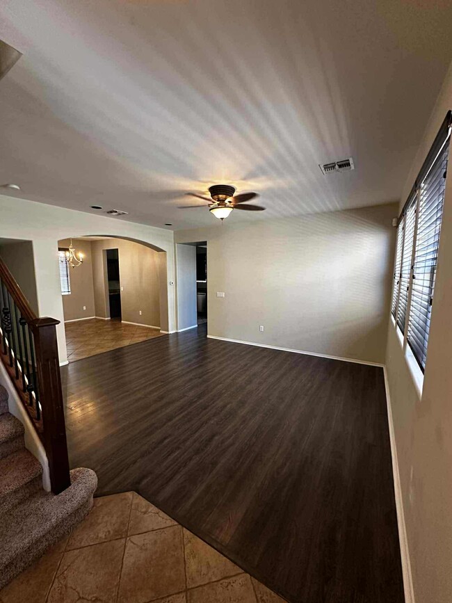 1120 E Mt Shibell Dr in Sahuarita, AZ - Building Photo - Building Photo
