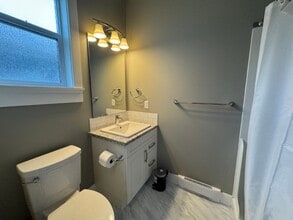 436 Georgia Ave in Nanaimo, BC - Building Photo - Building Photo