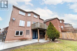 2648 Quails Run in Mississauga, ON - Building Photo