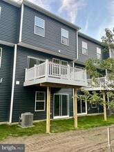 162 Bell Ct in Sellersville, PA - Building Photo - Building Photo