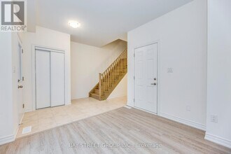 11 Massachusetts Ln in Markham, ON - Building Photo - Building Photo