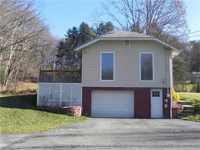 property at 2601 1/2 Elgro Rd