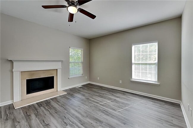 351 Jenna Ln in Dallas, GA - Building Photo - Building Photo