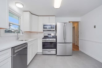 32 Cedar Ave in Highland Park, NJ - Building Photo - Building Photo