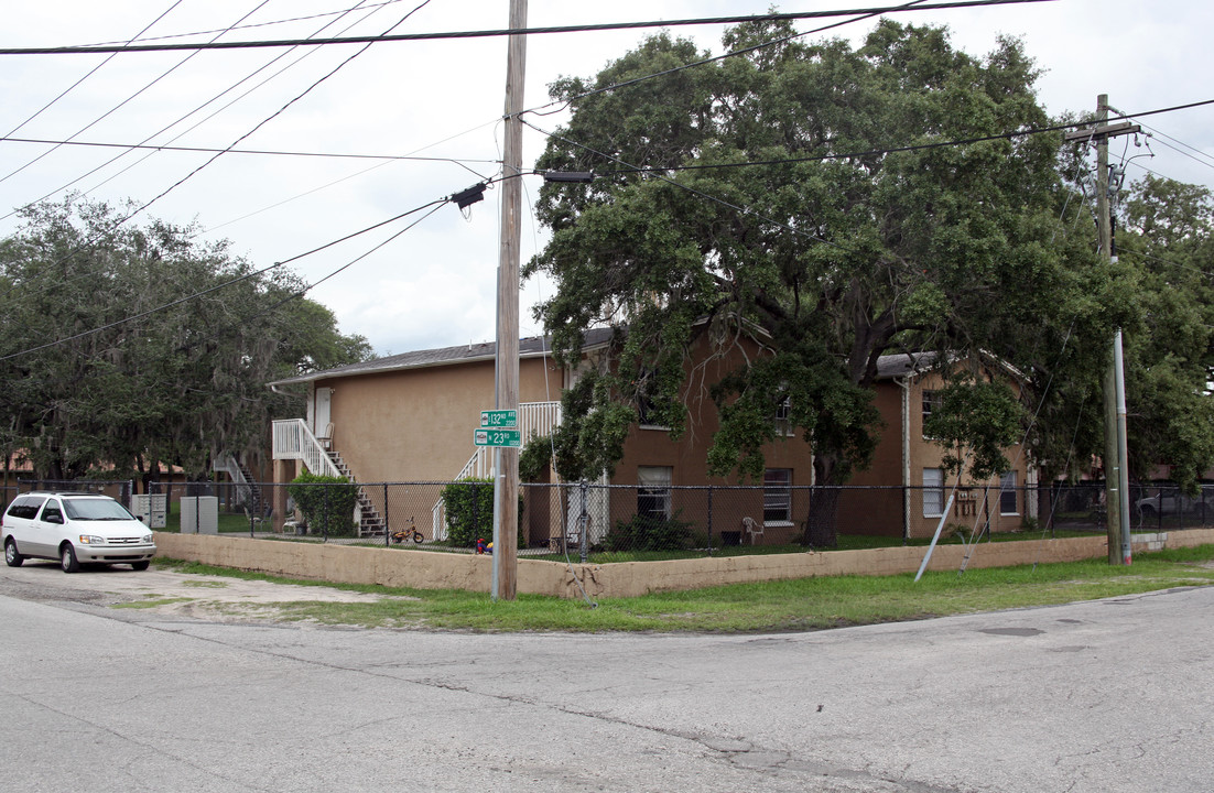 13204 N 23rd St in Tampa, FL - Building Photo