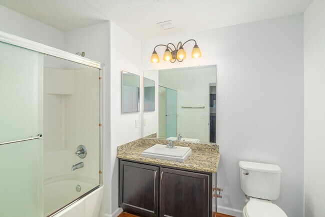 Legado de Ravel in Sacramento, CA - Foto de edificio - Interior Photo