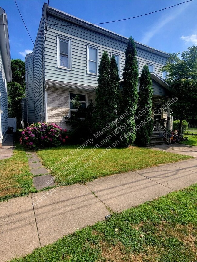 166 W River St in Wilkes-Barre, PA - Building Photo - Building Photo