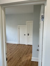 176 Weequahic Ave in Newark, NJ - Foto de edificio - Building Photo