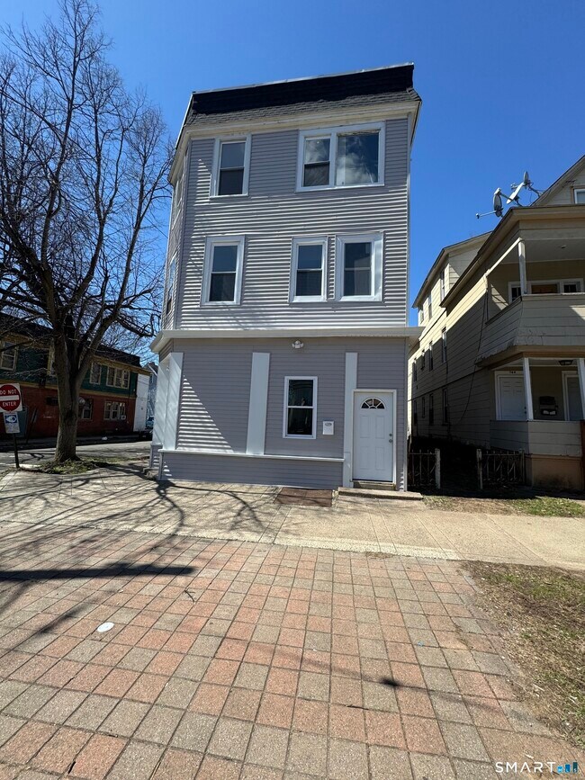 740 Dixwell Ave