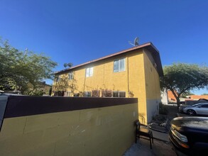 12717 W Amy Dr in Surprise, AZ - Building Photo - Building Photo