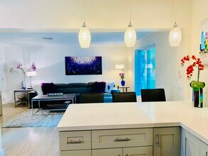 275 NE 16th St in Delray Beach, FL - Building Photo - Building Photo