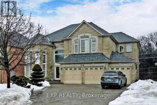 48 Francesca Ct in Vaughan, ON - Building Photo
