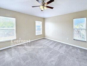 12623 Kings Crossing Dr in Gibsonton, FL - Building Photo - Building Photo