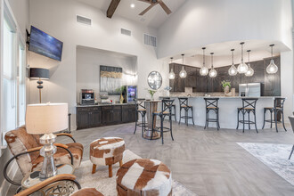 Vantage at Fair Oaks in Boerne, TX - Building Photo - Interior Photo