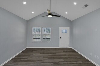 32 Roberson St in Columbia, SC - Building Photo - Building Photo