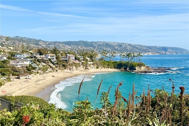 1547 N Coast Hwy