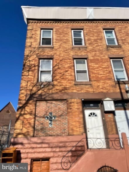 property at 3820 N Broad St