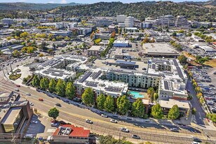 Brio in Walnut Creek, CA - Building Photo