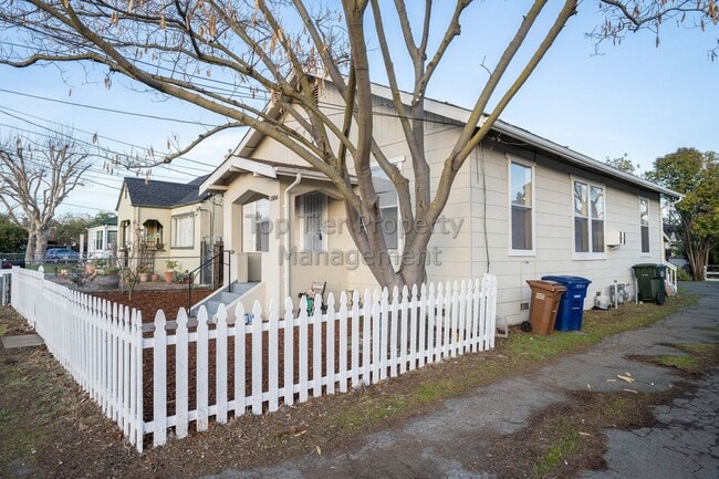 1884 N 5th St in Concord, CA - Building Photo - Building Photo