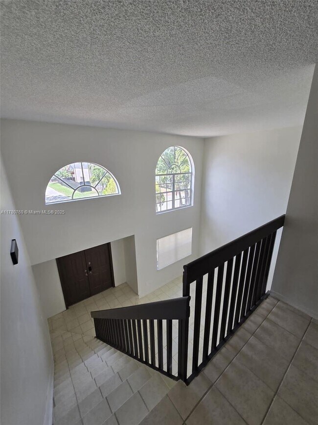 8332 NW 195th Terrace in Hialeah, FL - Building Photo - Building Photo