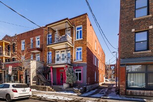 1818-1826 Laurier Av E in Montréal, QC - Building Photo