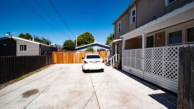 5938 Vallejo St in Oakland, CA - Building Photo - Building Photo