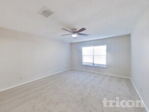 7807 Encanto Vis Dr in San Antonio, TX - Building Photo - Building Photo