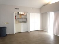 119 W Clay St, Unit 3 photo'