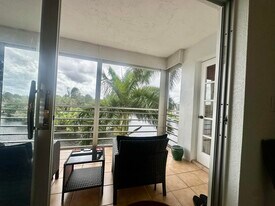 3010 NE 16th Ave in Oakland Park, FL - Building Photo