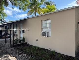 2039 Taylor St in Hollywood, FL - Building Photo - Building Photo