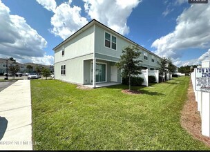 608 Yellow Oaks Ln in Orange Park, FL - Building Photo - Building Photo