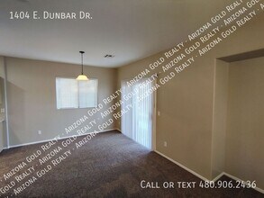 1404 E Dunbar Dr in Phoenix, AZ - Building Photo - Building Photo
