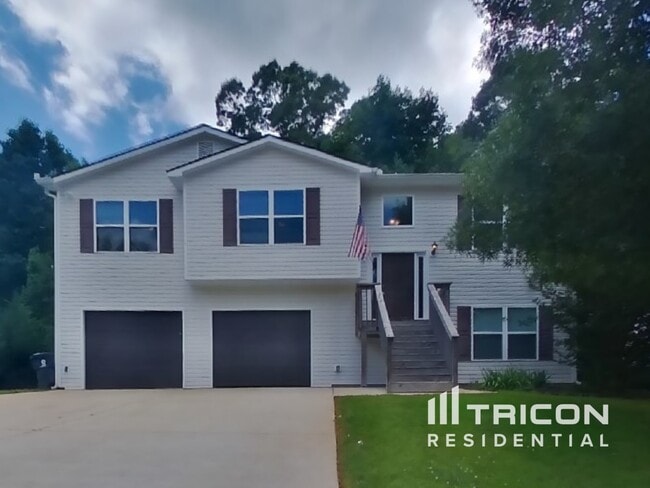 property at 22 Thorn Thicket Way