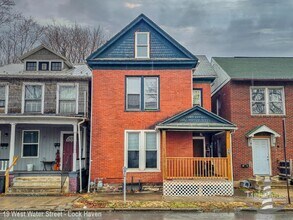 19 E Water St in Lock Haven, PA - Foto de edificio - Building Photo