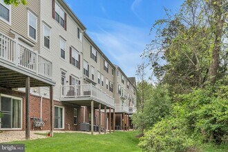 21723 Indian Summer Terrace in Sterling, VA - Building Photo - Building Photo