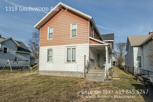 1319 Greenwood Ave in Toledo, OH - Building Photo