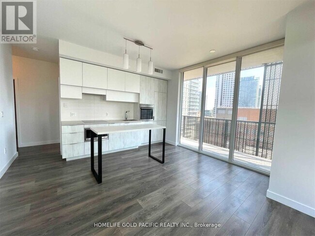 1211-1218 EGLINTON Ave in Toronto, ON - Building Photo - Building Photo
