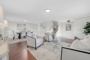 22711 W Waterlake in Richmond, TX - Building Photo