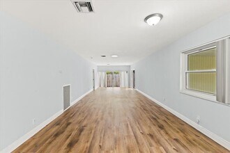 503 SE 5th Cir in Boynton Beach, FL - Building Photo - Building Photo