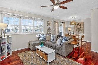 462 Worthington Rd in Glen Burnie, MD - Foto de edificio - Building Photo