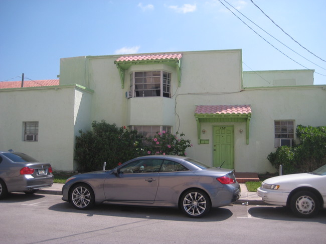 360 Van Buren St in Hollywood, FL - Building Photo - Building Photo